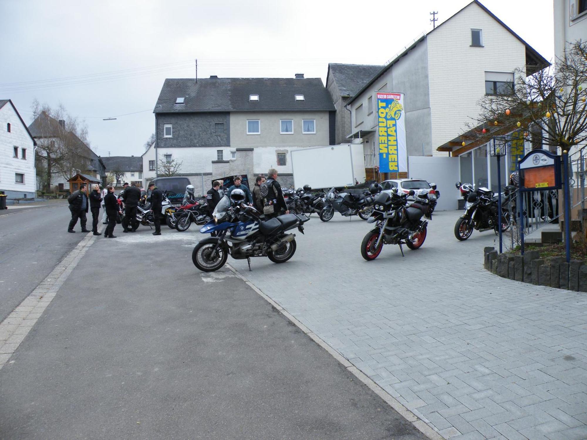 Landgasthaus Moselhoehe Blankenrath Buitenkant foto
