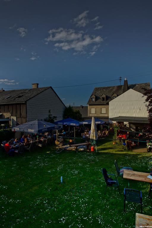 Landgasthaus Moselhoehe Blankenrath Buitenkant foto